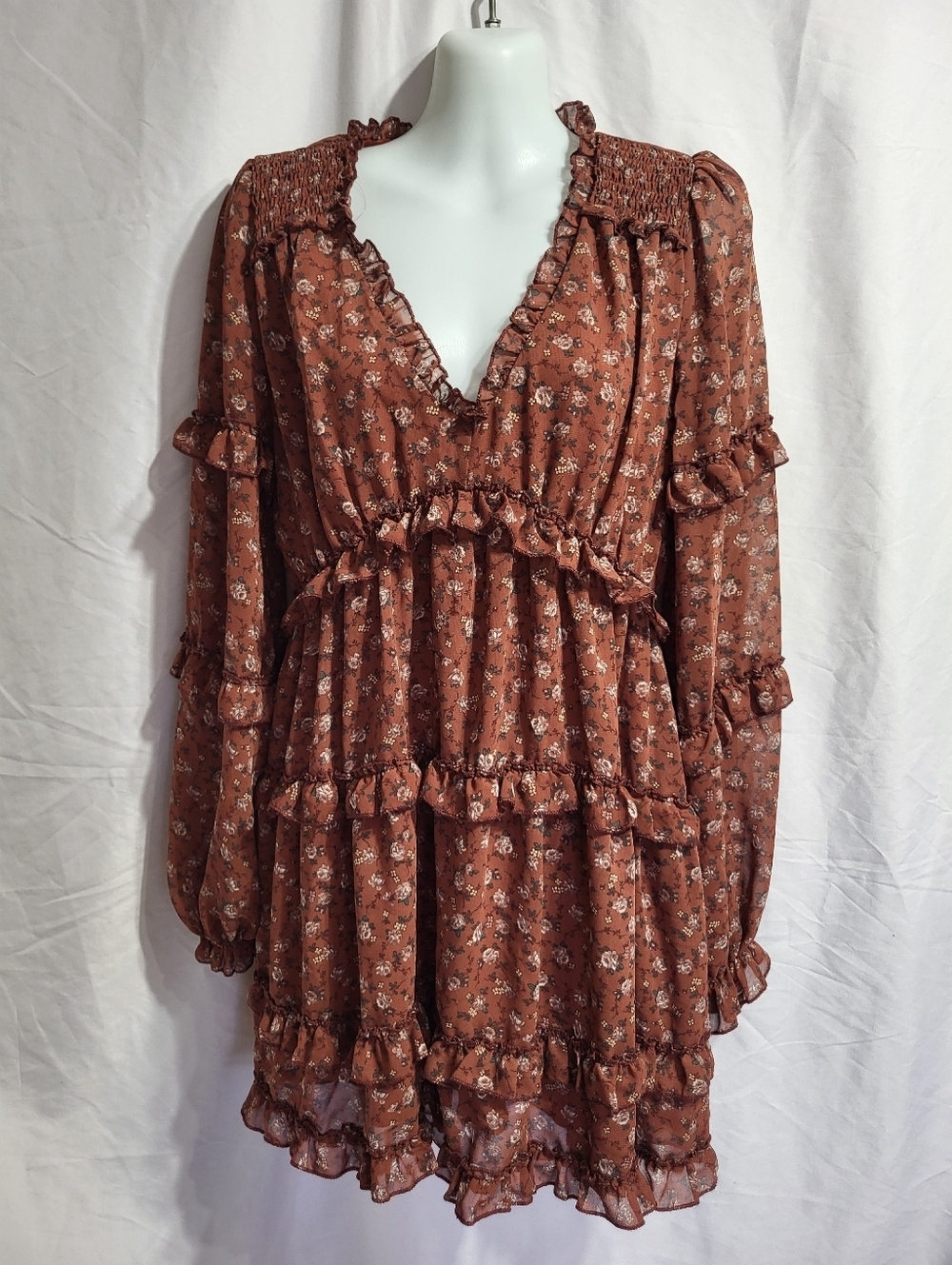 Alrard Rust Floral Ruffle Tiered V-Neck Dress, Size Medium